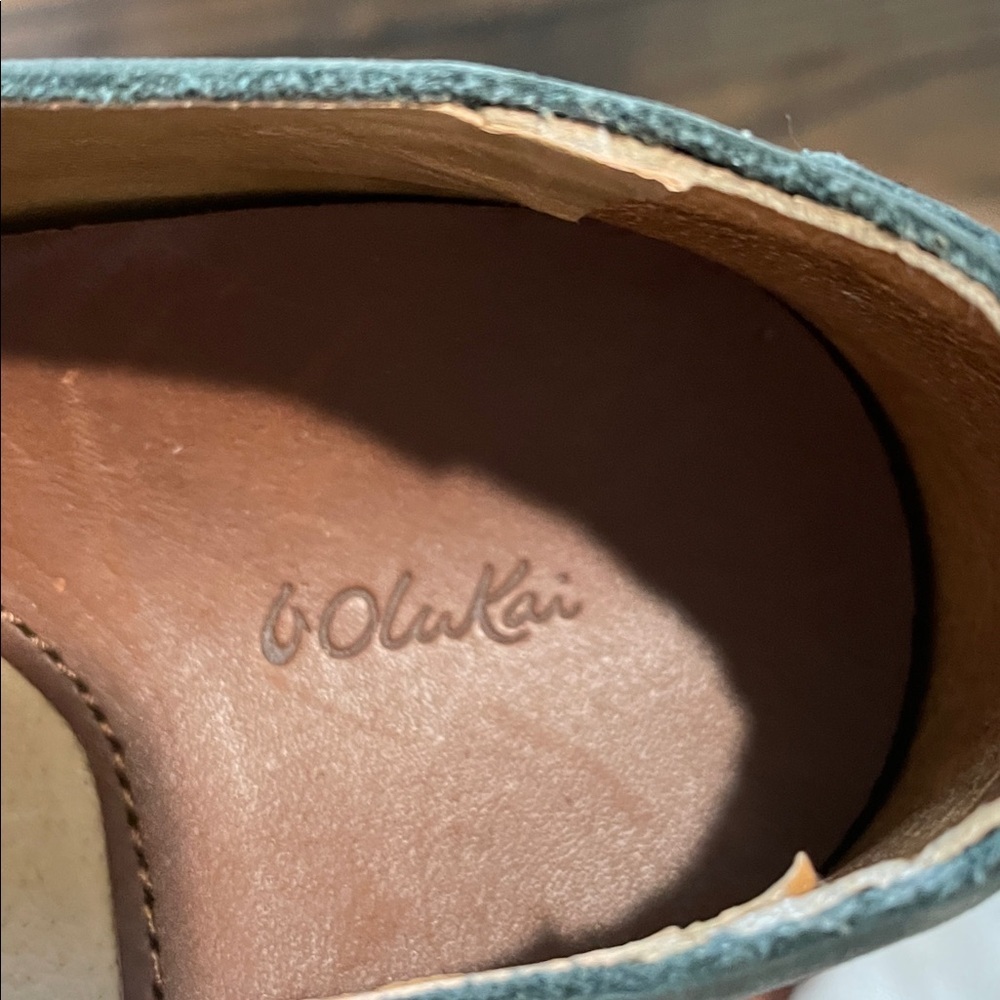 New OluKai Haili Leather Loafer - Picture 6 of 7